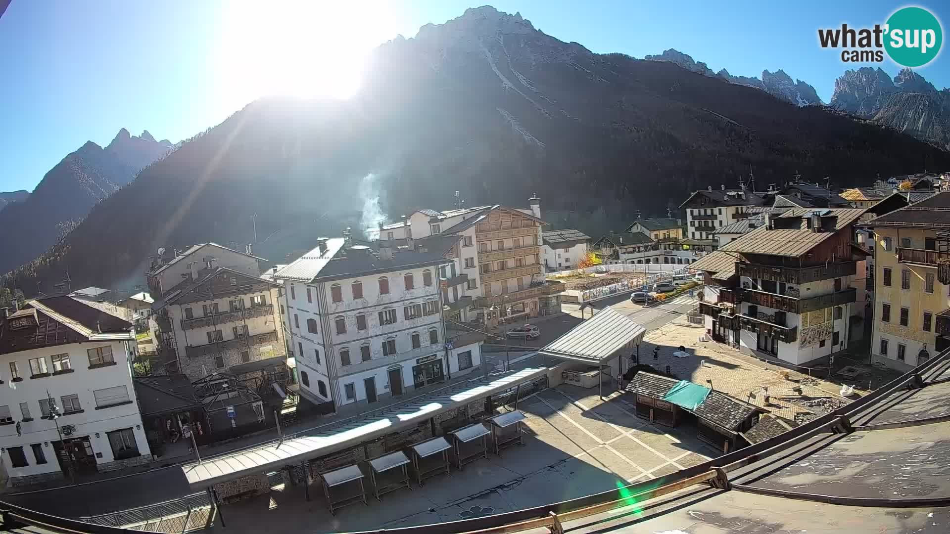 Piazza centrale di Forni di Sopra