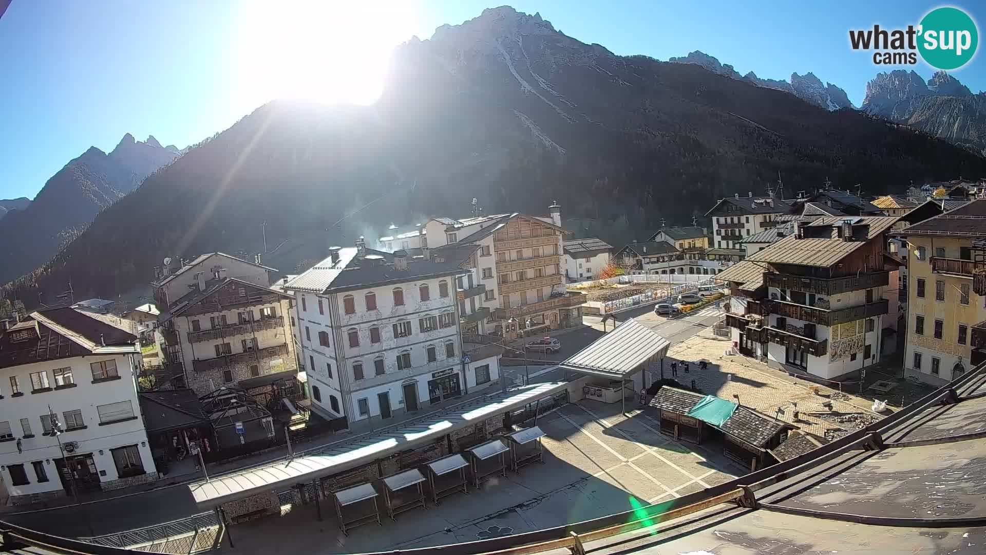 Plaza principal de Forni di Sopra