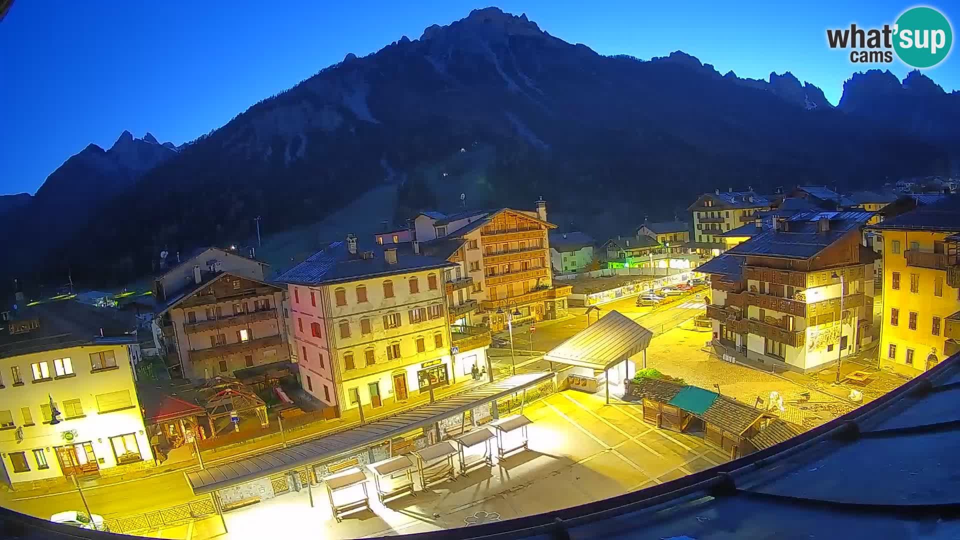 Hauptplatz von Forni di Sopra
