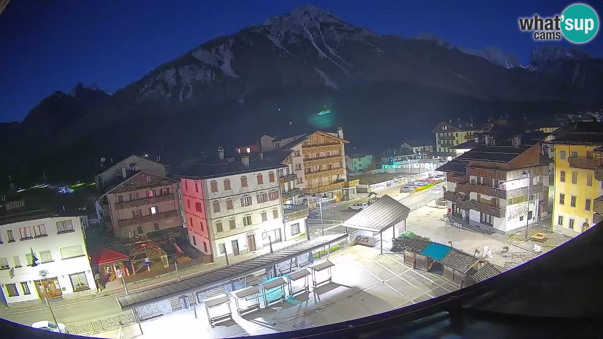 Hauptplatz von Forni di Sopra