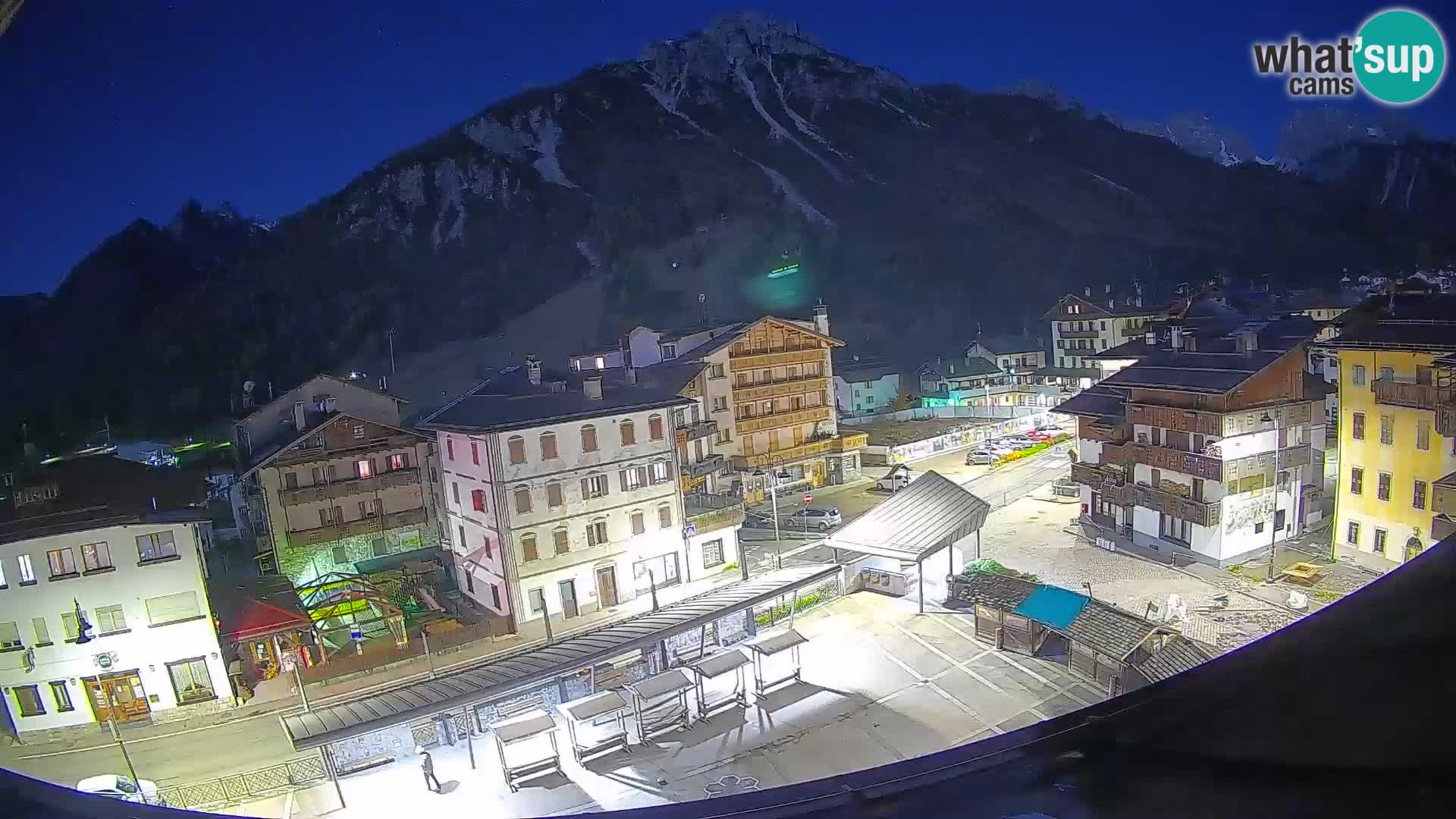 Hauptplatz von Forni di Sopra