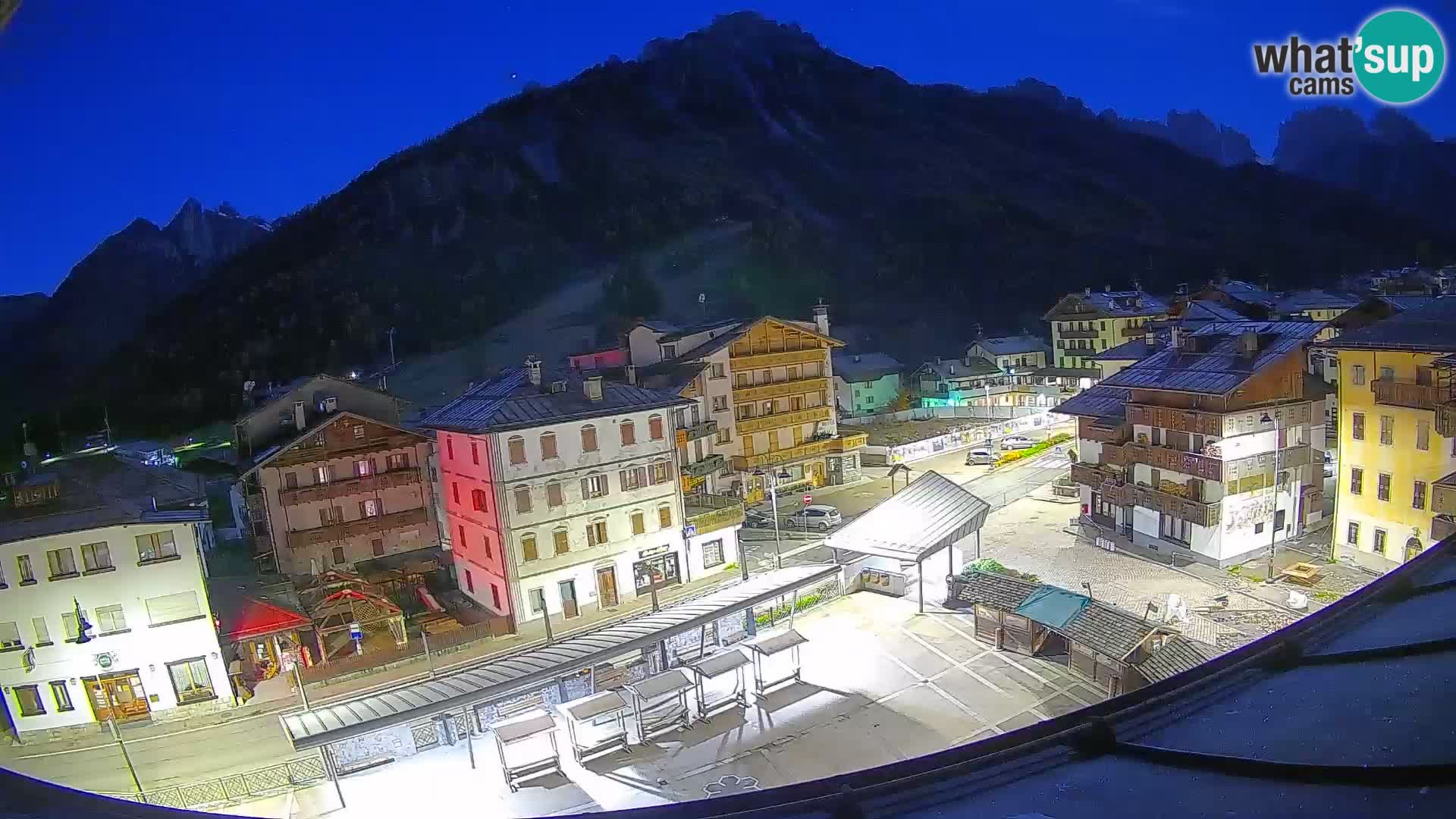 Hauptplatz von Forni di Sopra