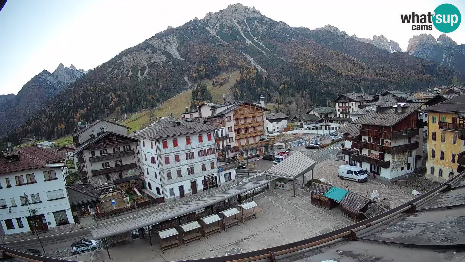 Hauptplatz von Forni di Sopra