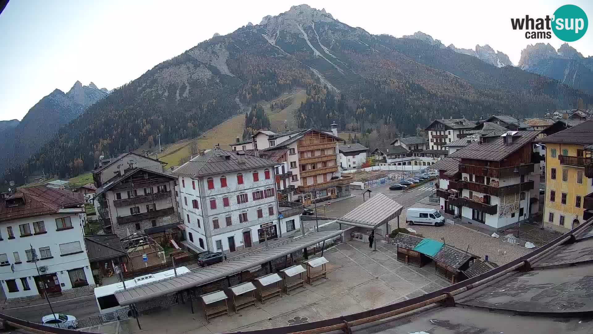 Hauptplatz von Forni di Sopra