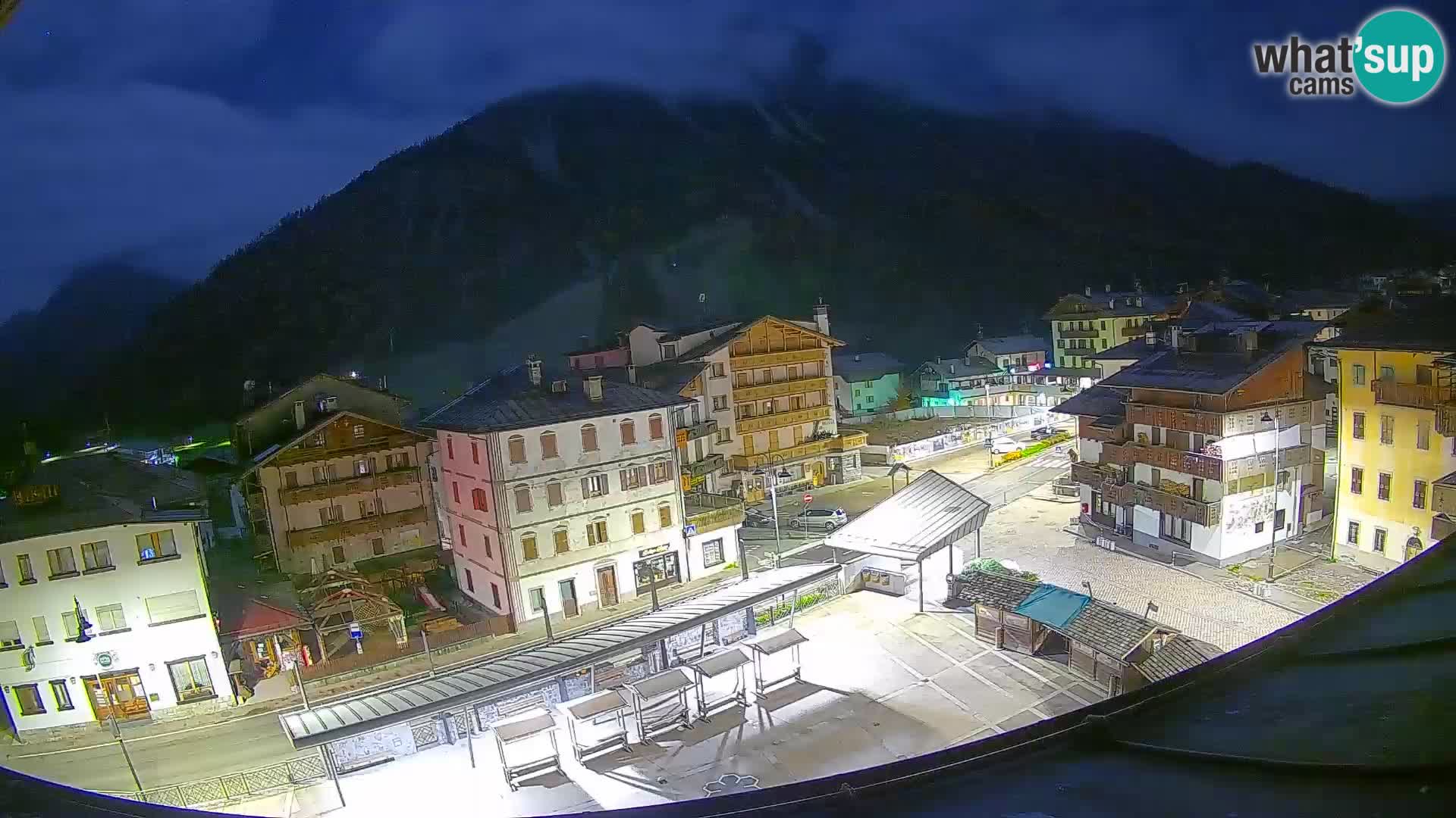 Hauptplatz von Forni di Sopra