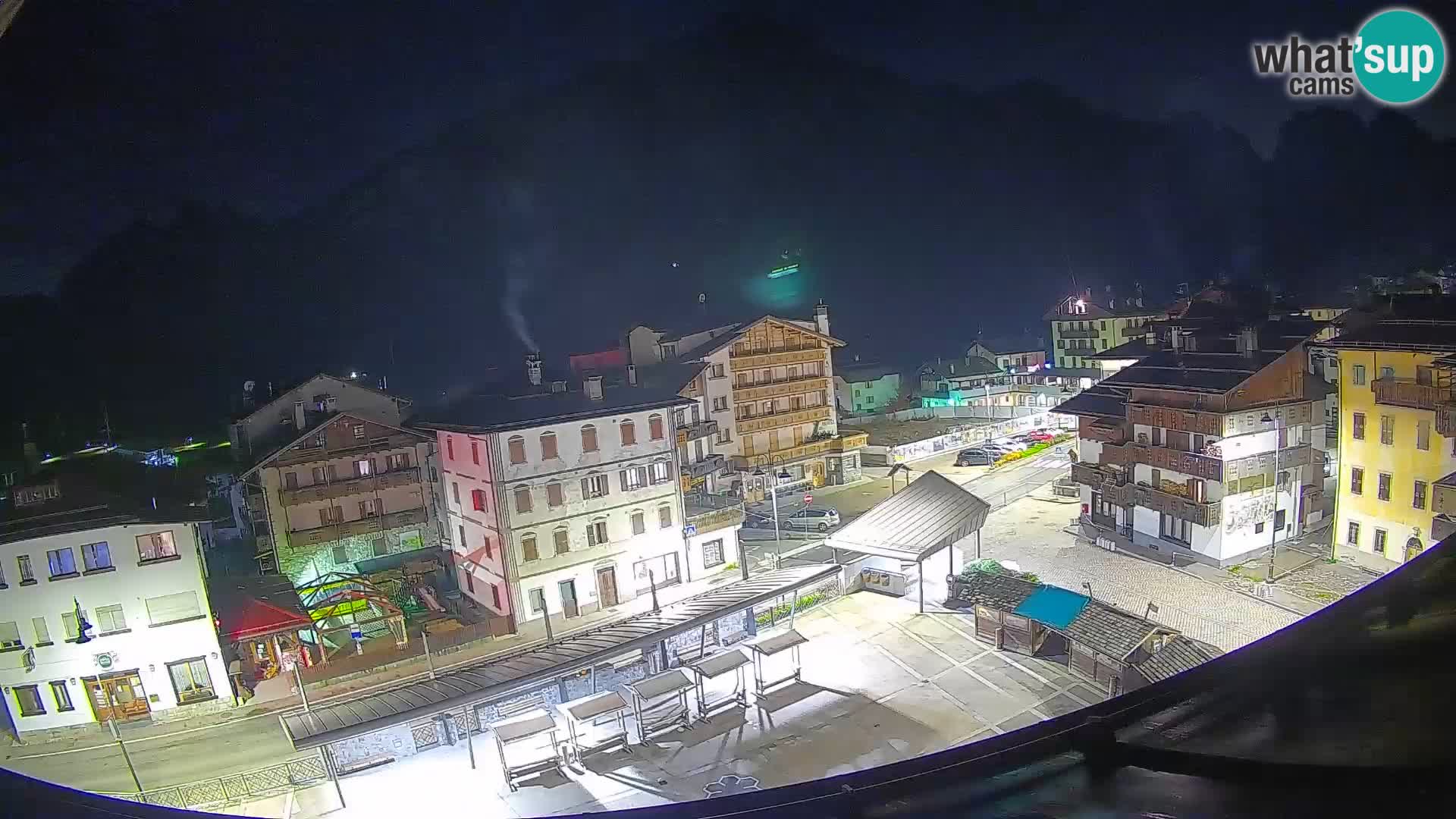 Hauptplatz von Forni di Sopra