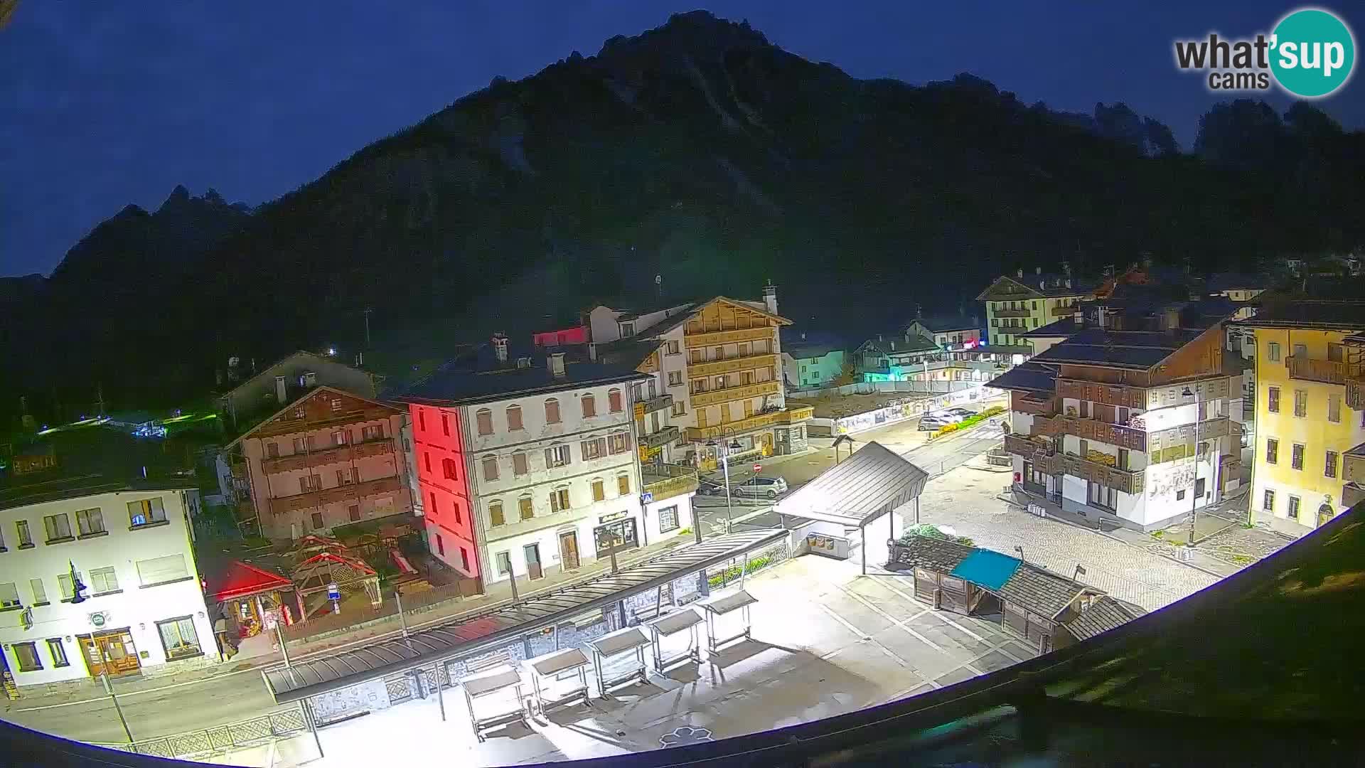 Hauptplatz von Forni di Sopra