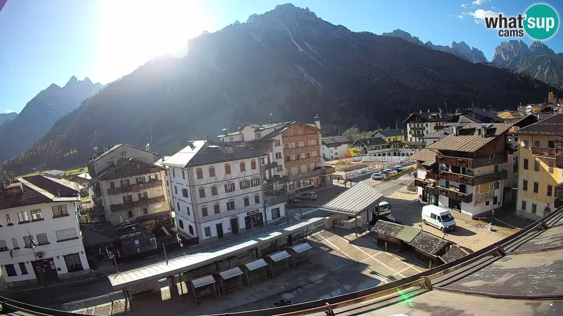 Piazza centrale di Forni di Sopra