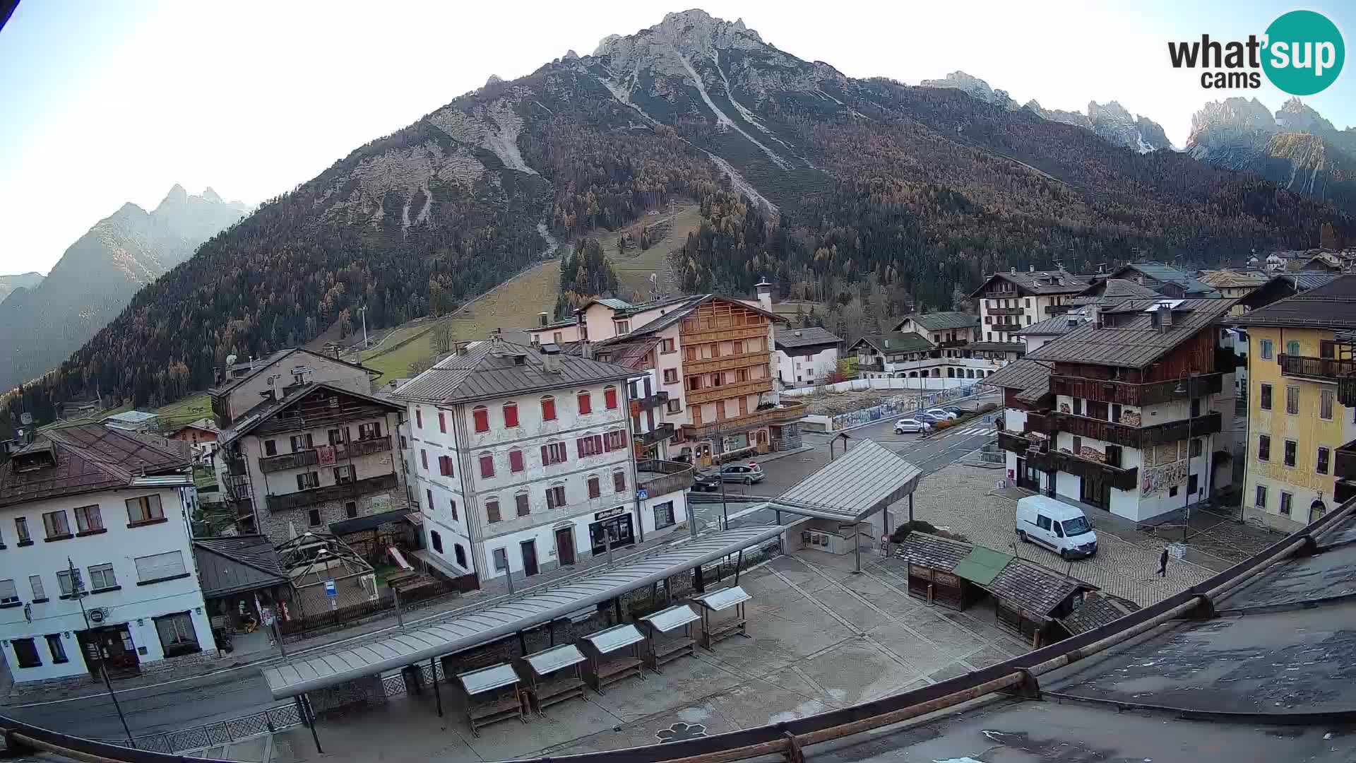 Plaza principal de Forni di Sopra
