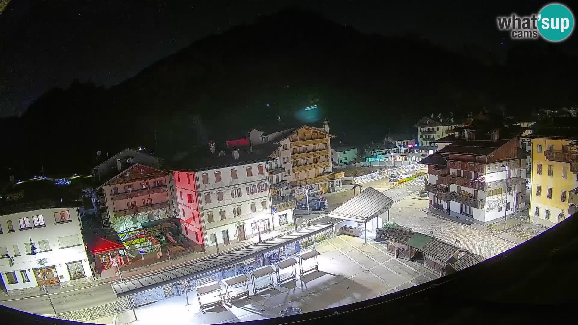 Place principale de Forni di Sopra