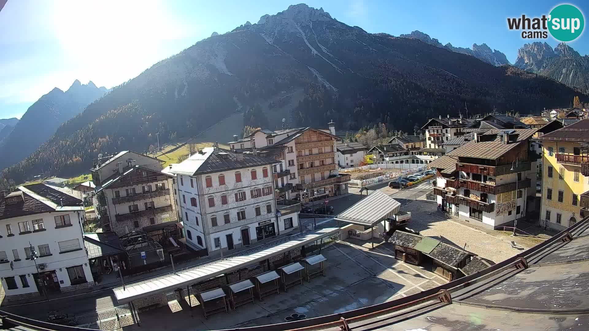 Piazza centrale di Forni di Sopra