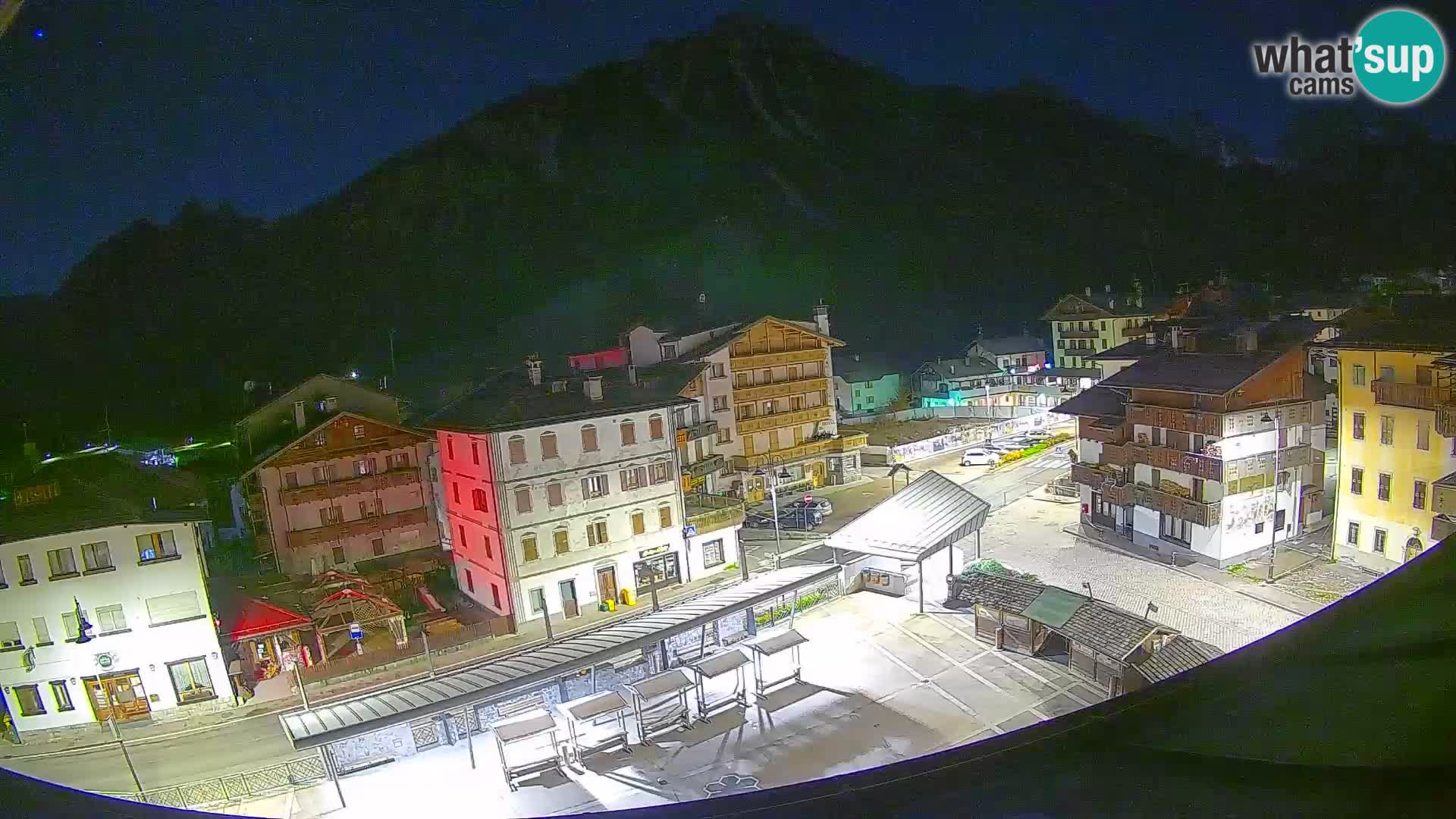 Hauptplatz von Forni di Sopra