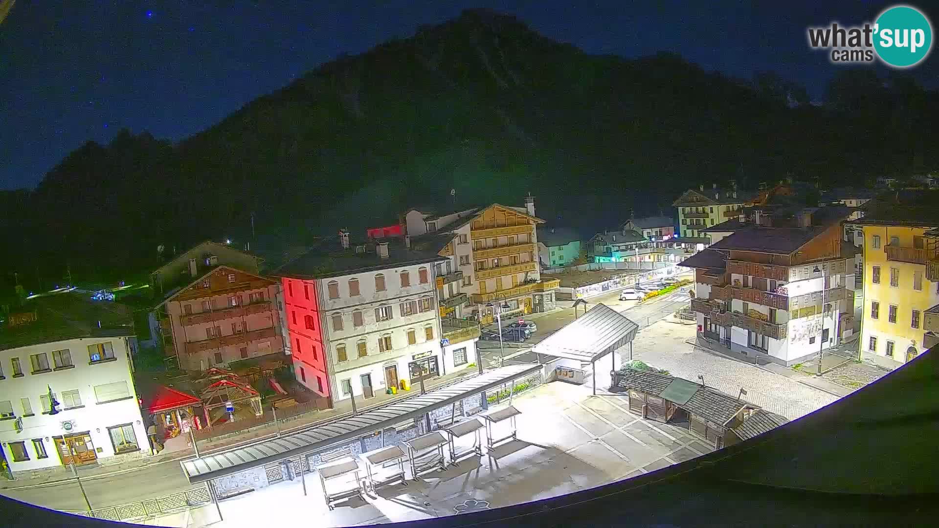 Hauptplatz von Forni di Sopra