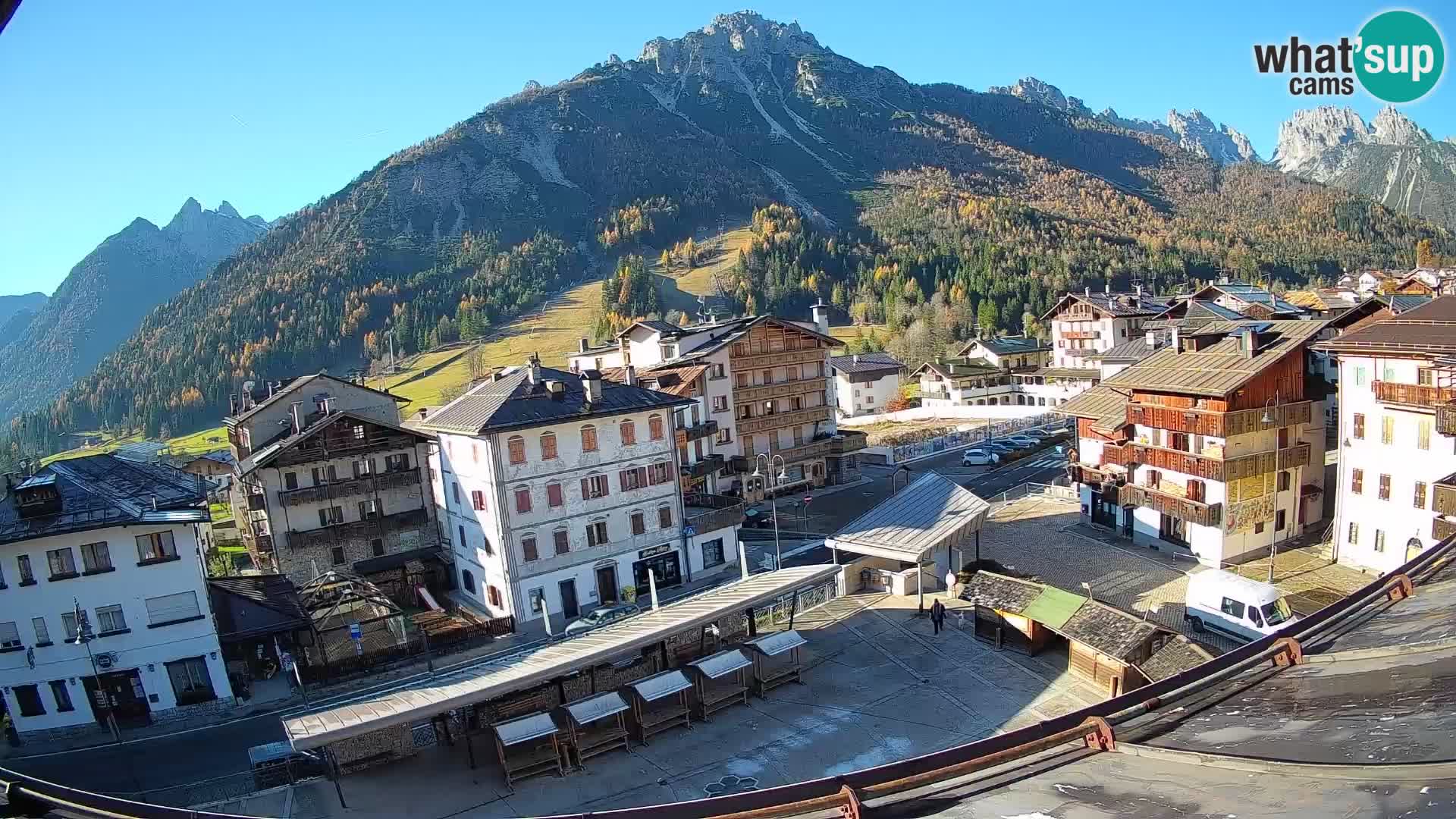 Hauptplatz von Forni di Sopra