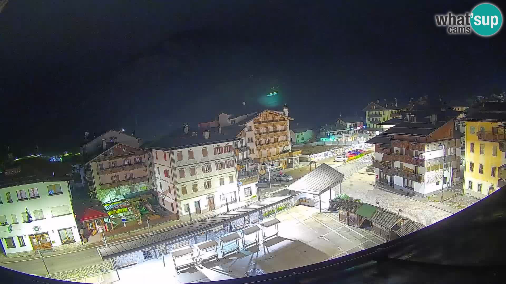 Plaza principal de Forni di Sopra