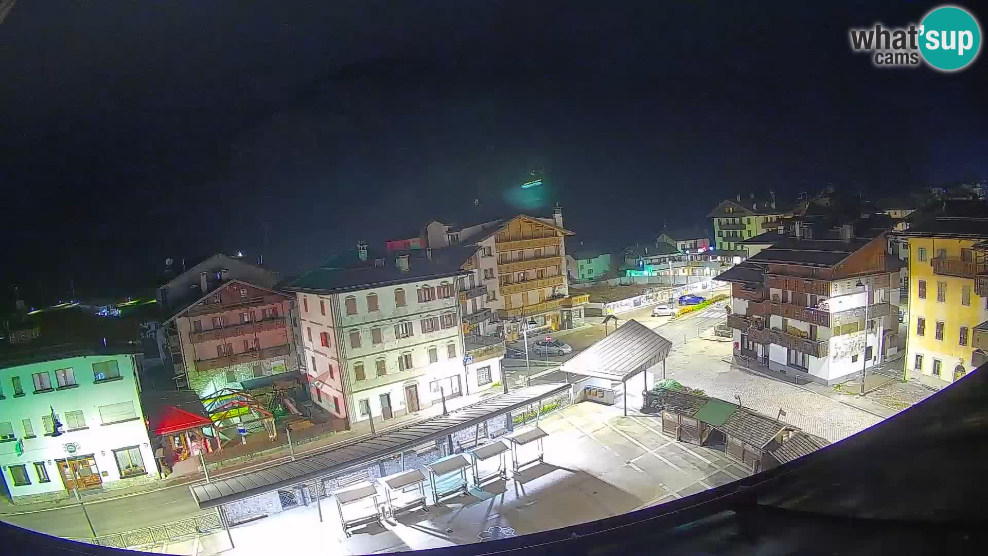 Plaza principal de Forni di Sopra