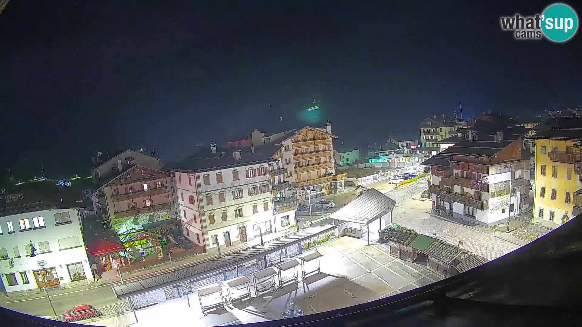 Hauptplatz von Forni di Sopra