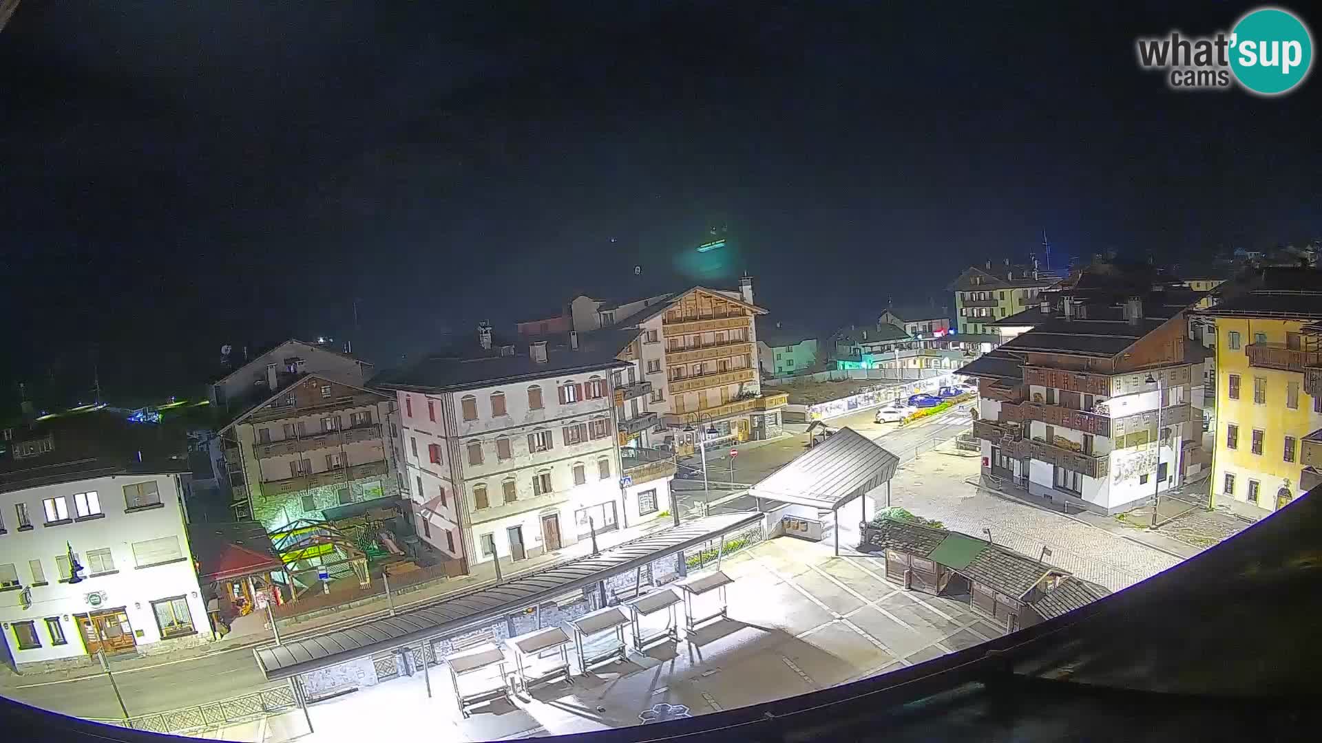 Piazza centrale di Forni di Sopra