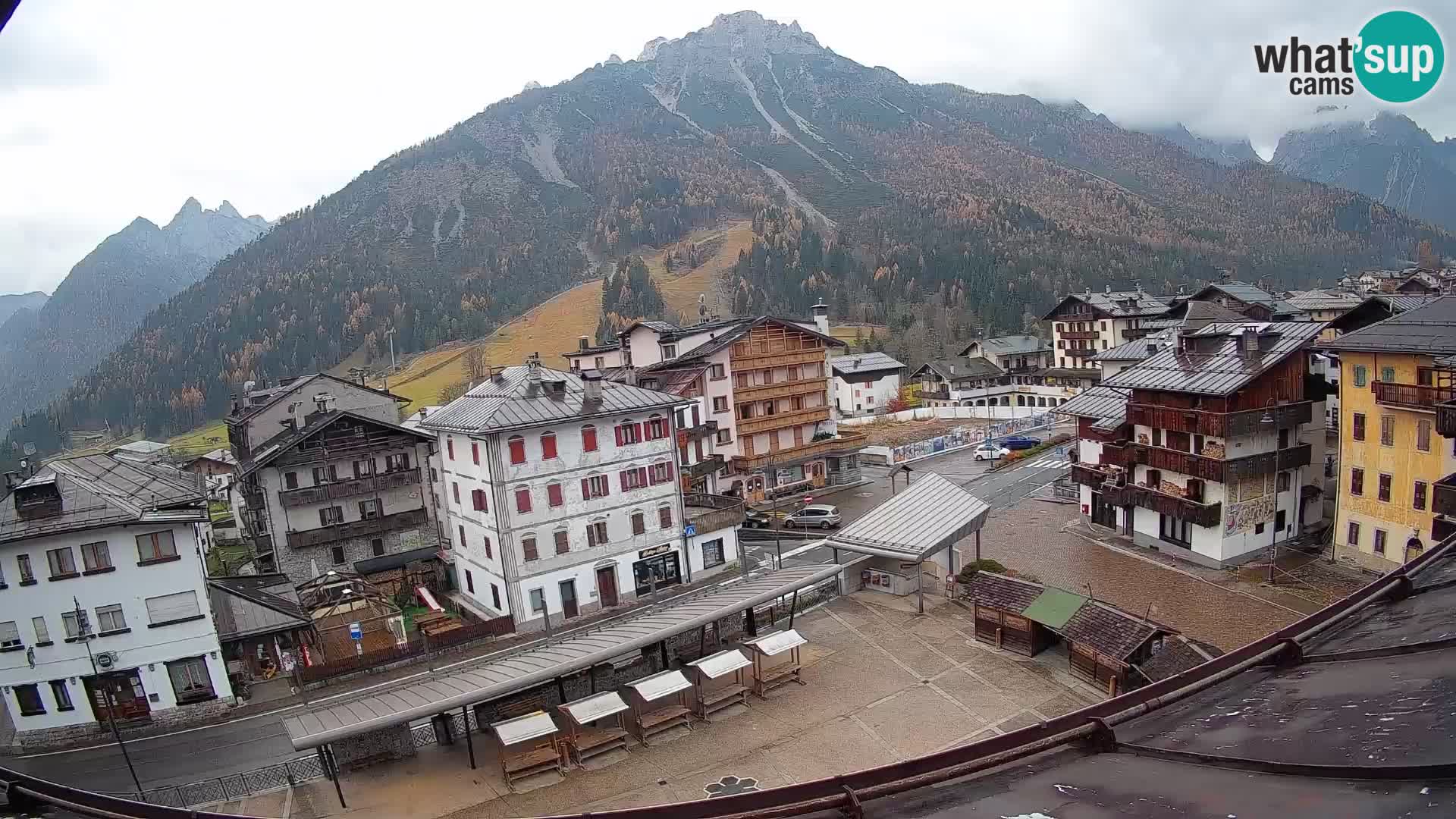 Hauptplatz von Forni di Sopra