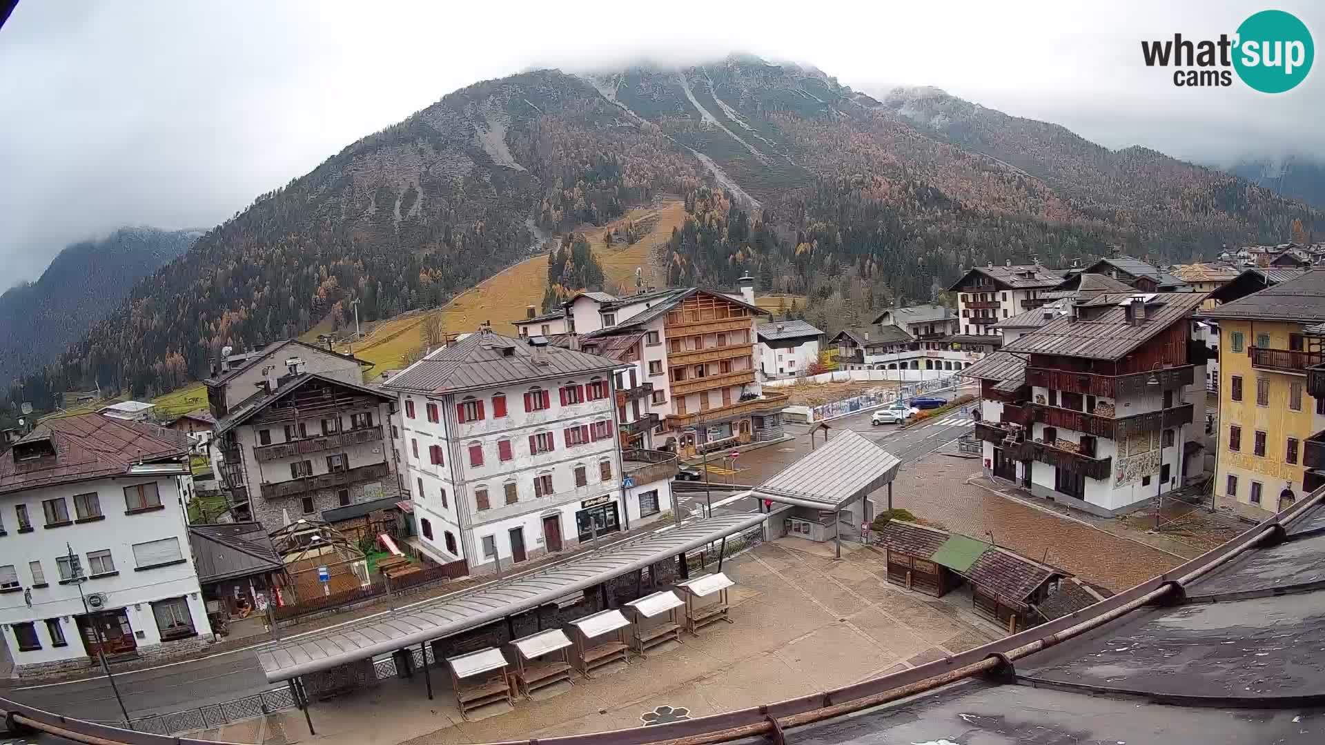 Hauptplatz von Forni di Sopra