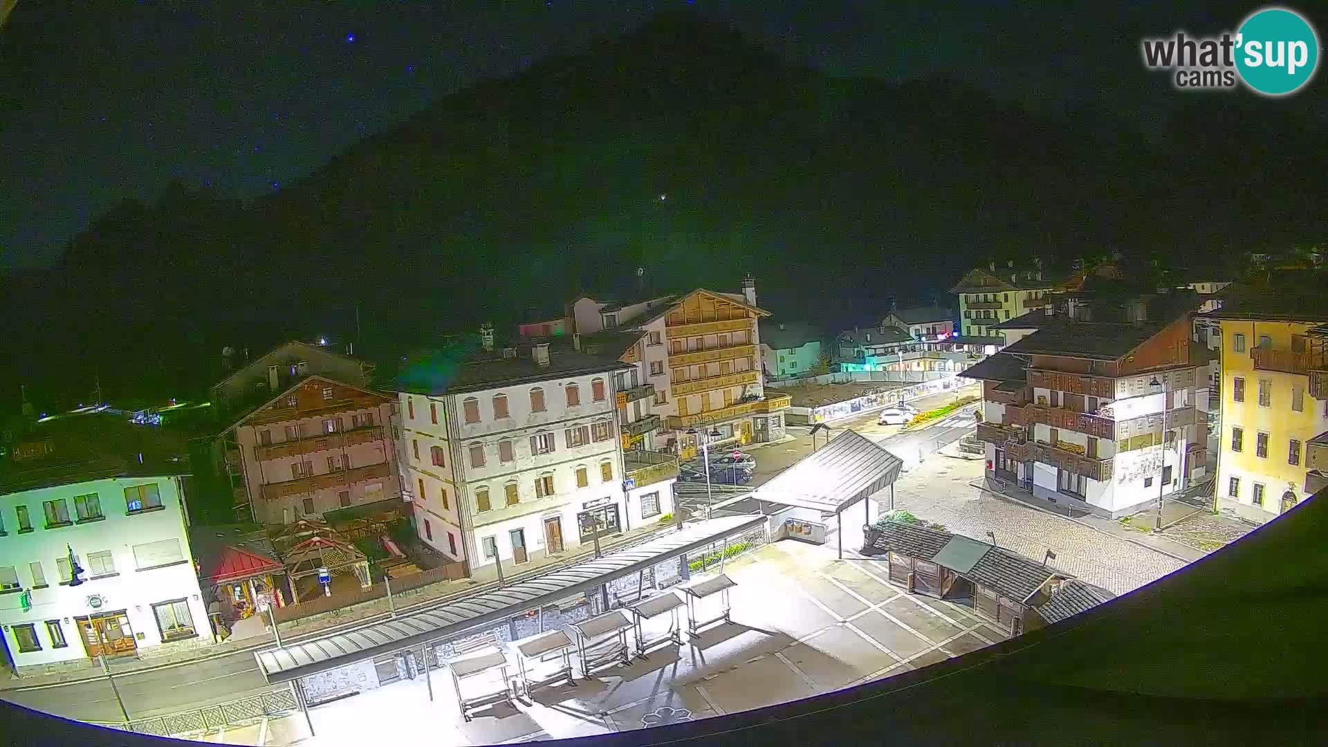 Hauptplatz von Forni di Sopra