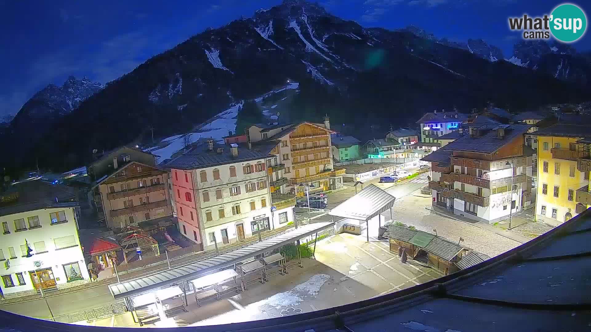 Hauptplatz von Forni di Sopra