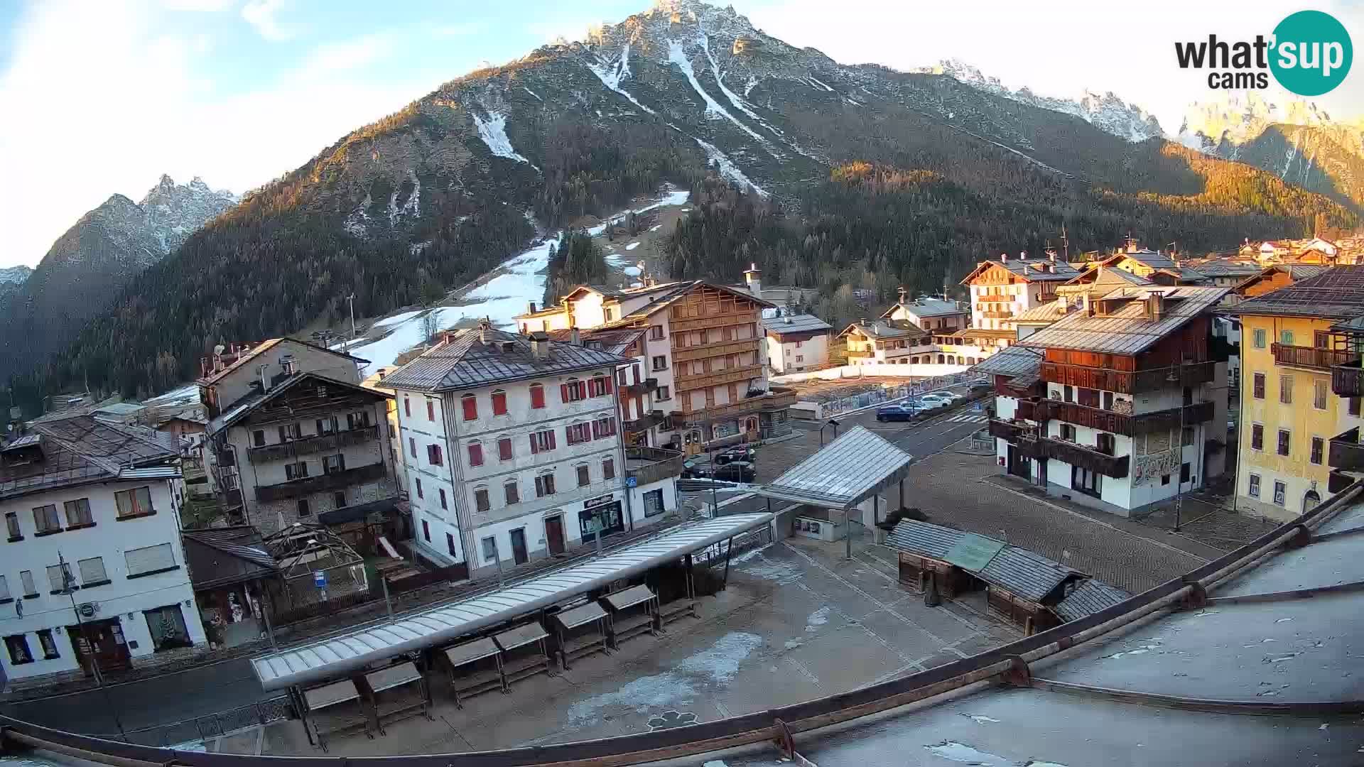 Hauptplatz von Forni di Sopra