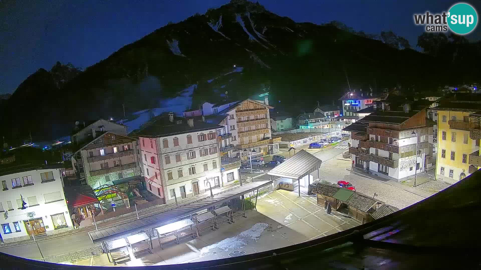 Hauptplatz von Forni di Sopra