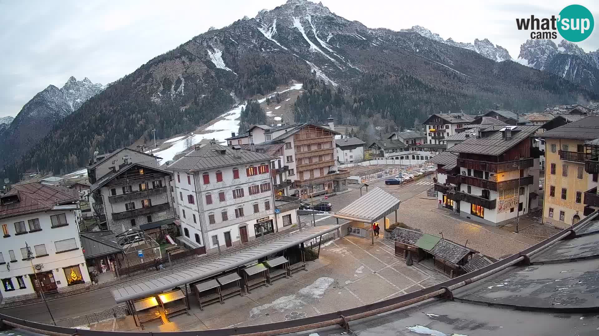 Hauptplatz von Forni di Sopra