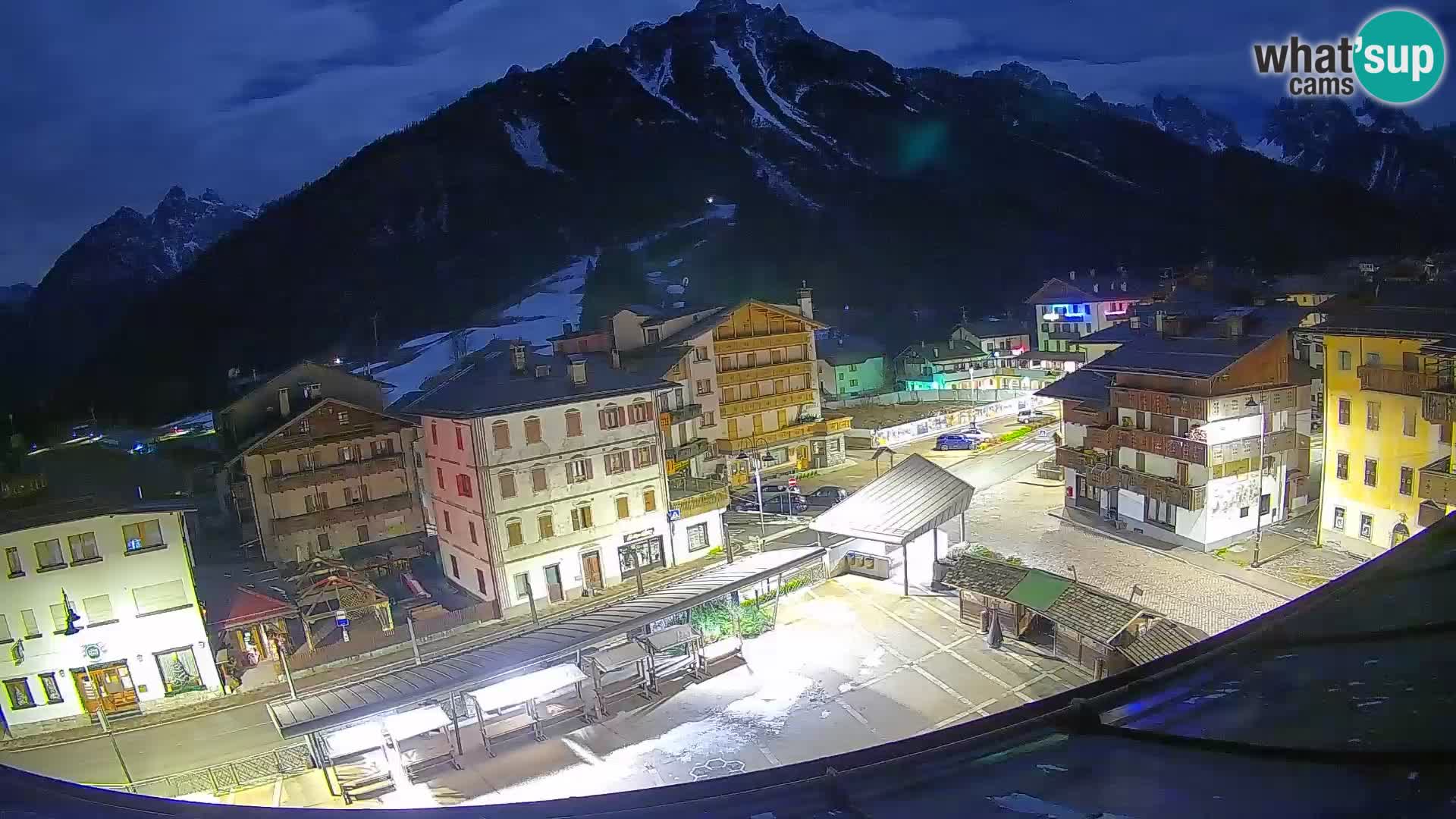 Hauptplatz von Forni di Sopra