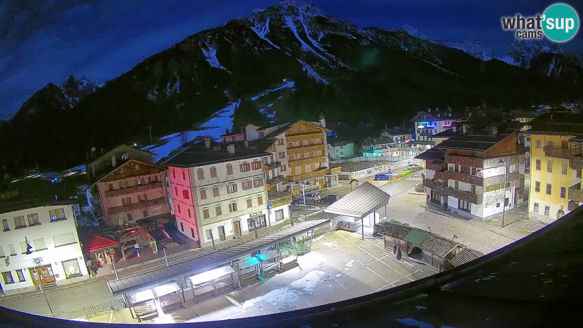 Hauptplatz von Forni di Sopra