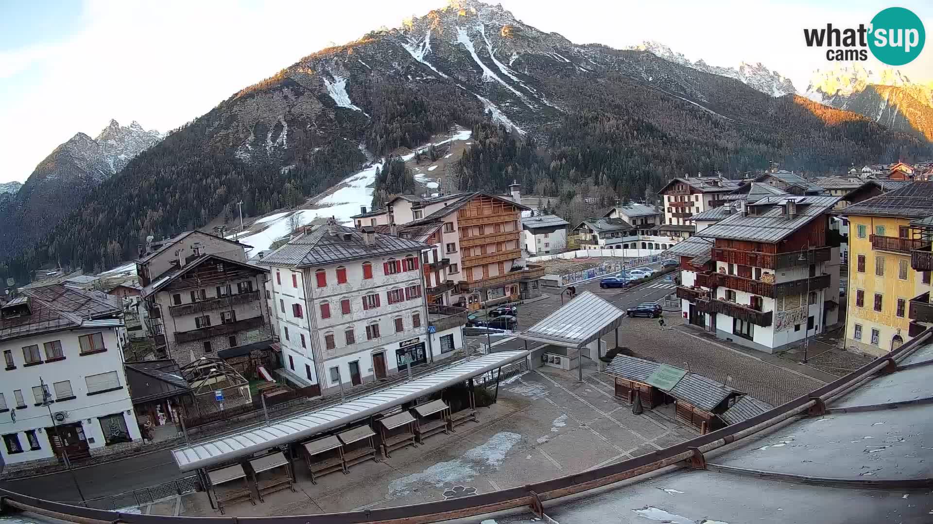 Hauptplatz von Forni di Sopra