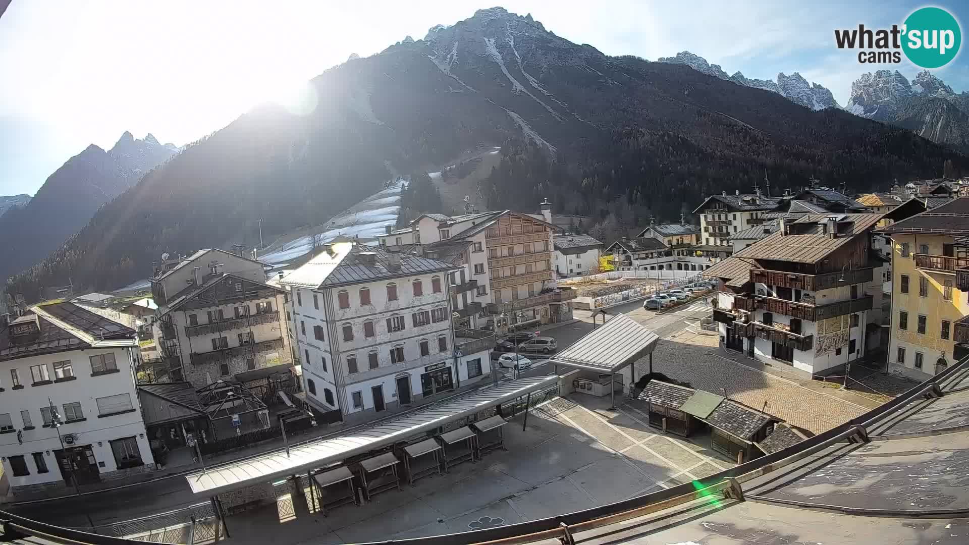 Piazza centrale di Forni di Sopra