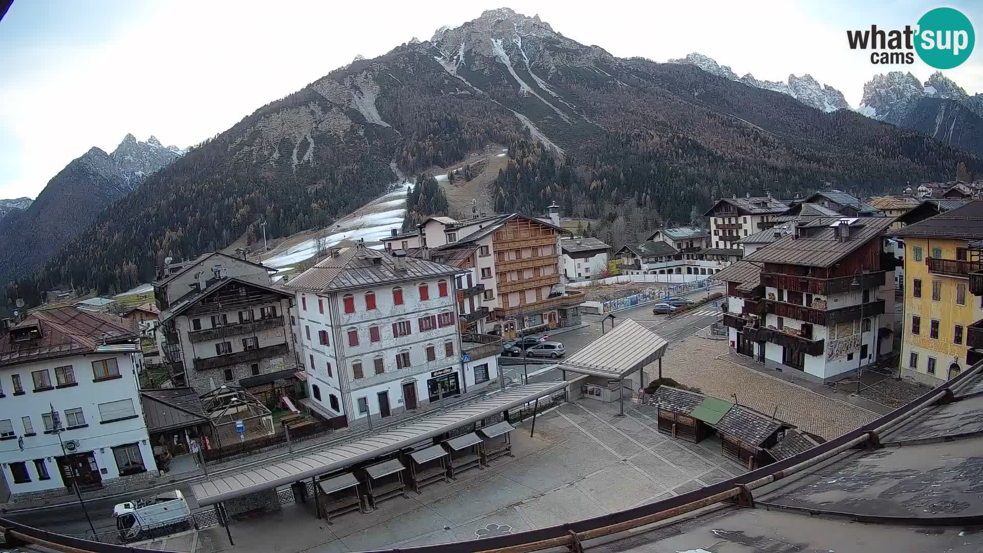 Hauptplatz von Forni di Sopra
