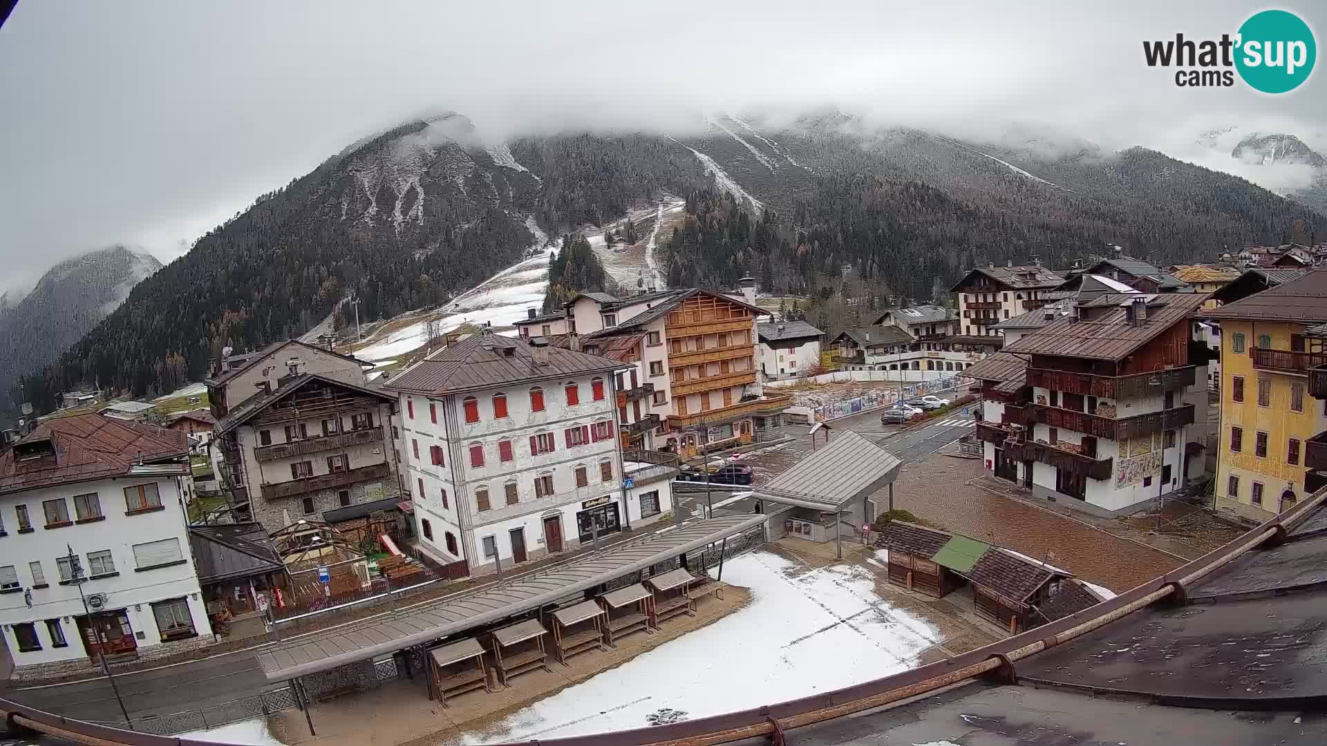 Hauptplatz von Forni di Sopra