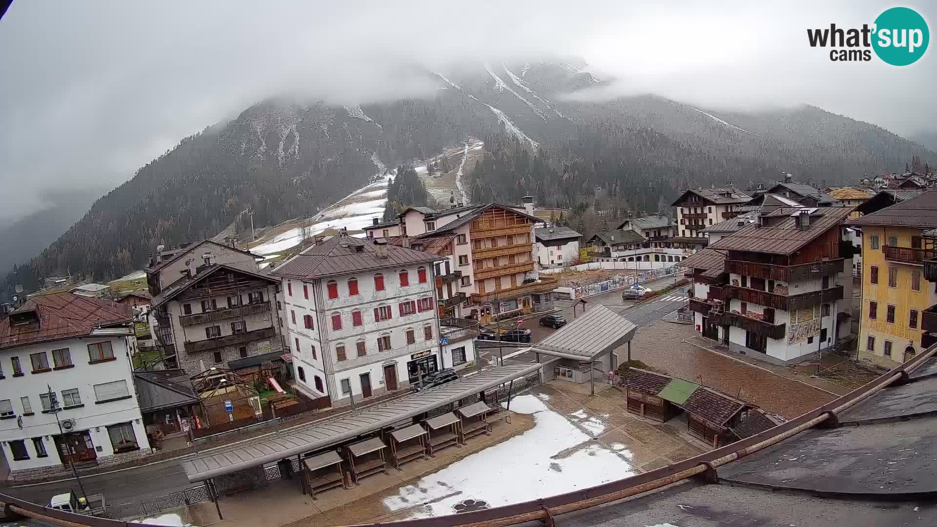 Hauptplatz von Forni di Sopra