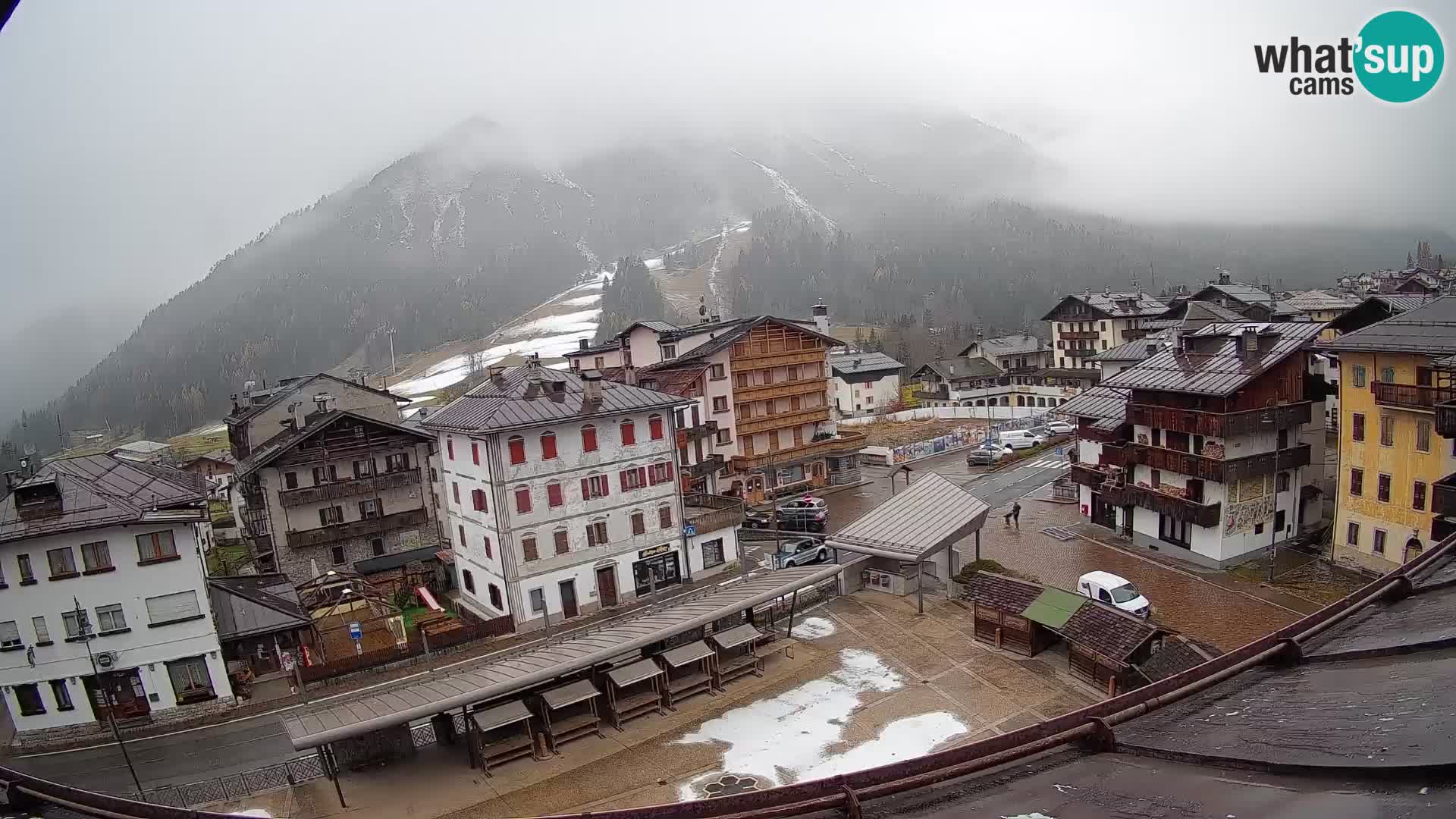Hauptplatz von Forni di Sopra