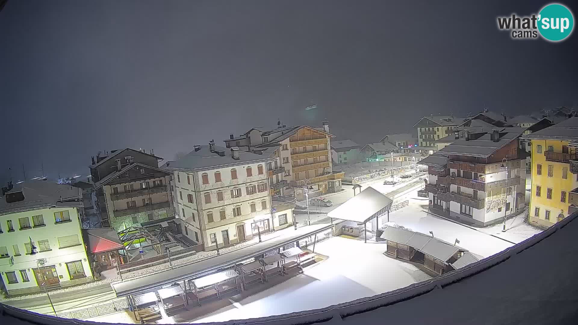 Plaza principal de Forni di Sopra
