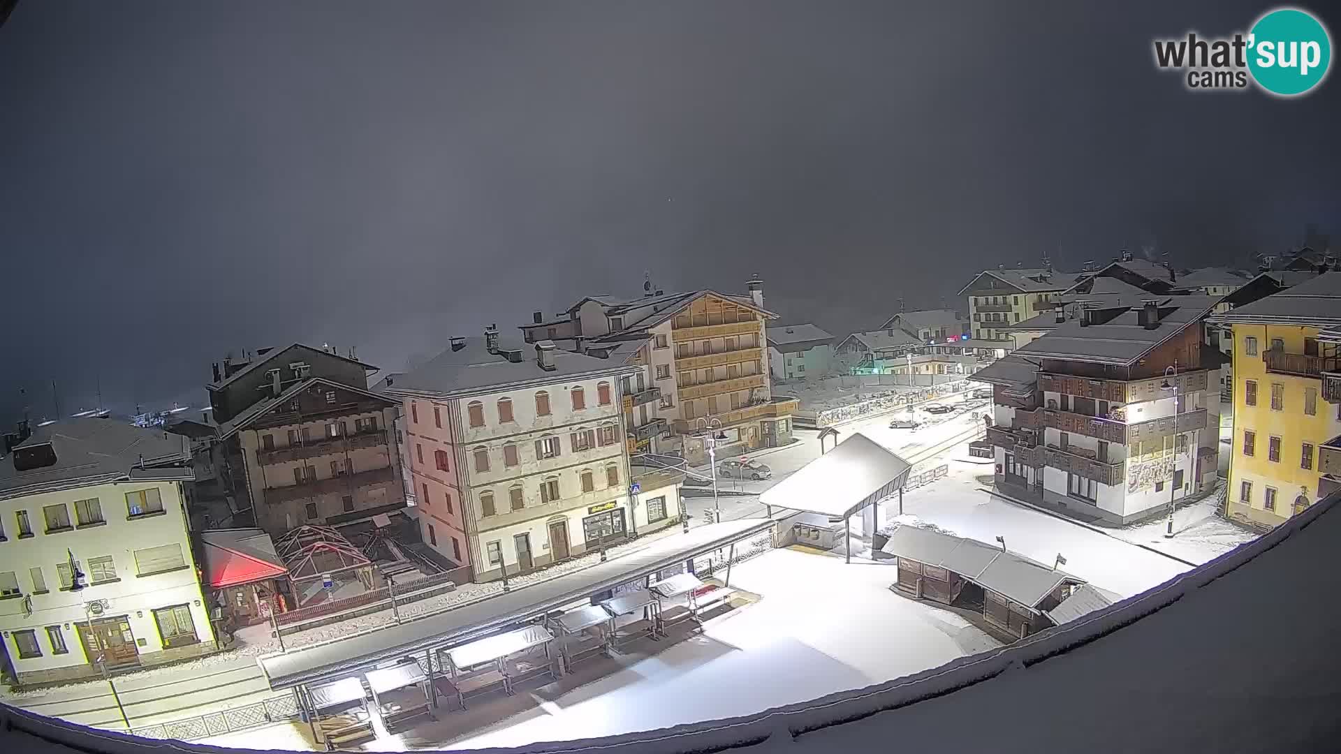 Plaza principal de Forni di Sopra