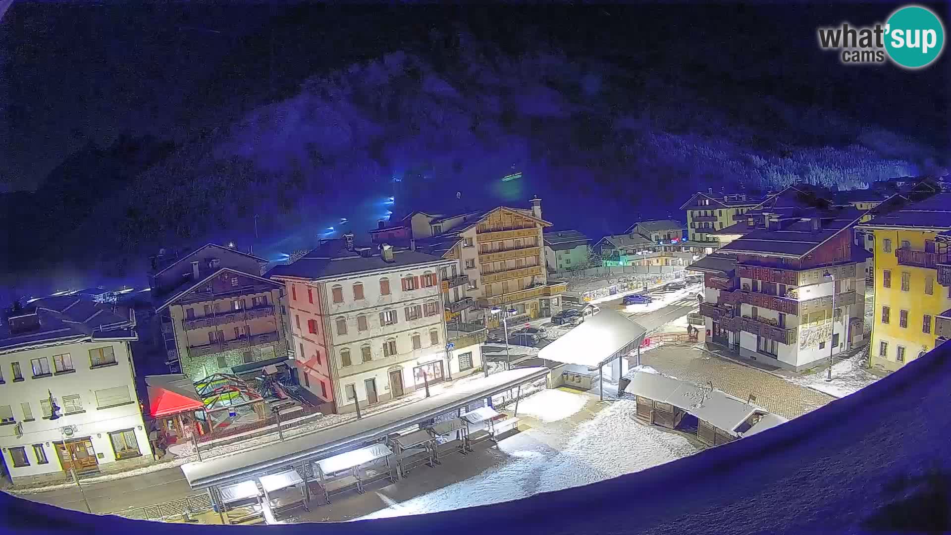 Hauptplatz von Forni di Sopra