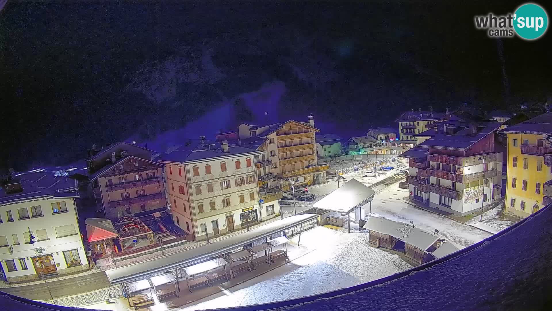 Hauptplatz von Forni di Sopra