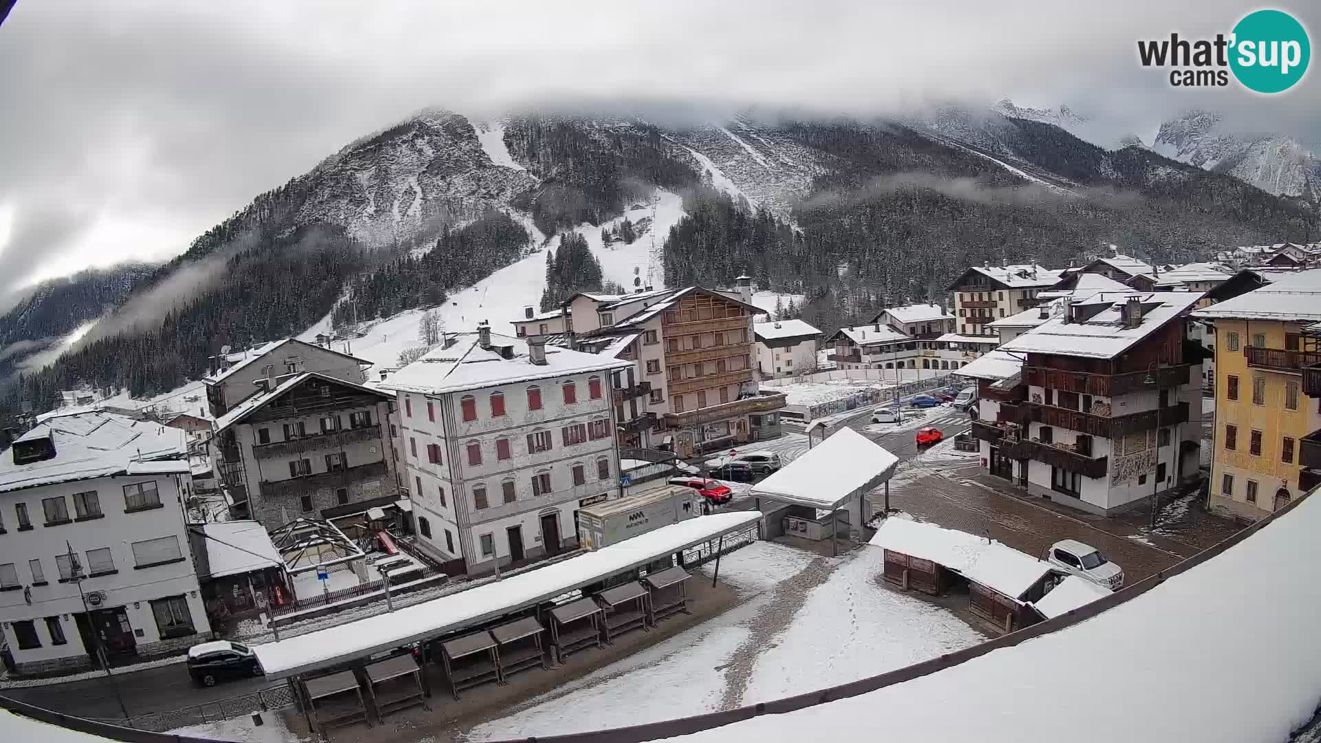 Hauptplatz von Forni di Sopra