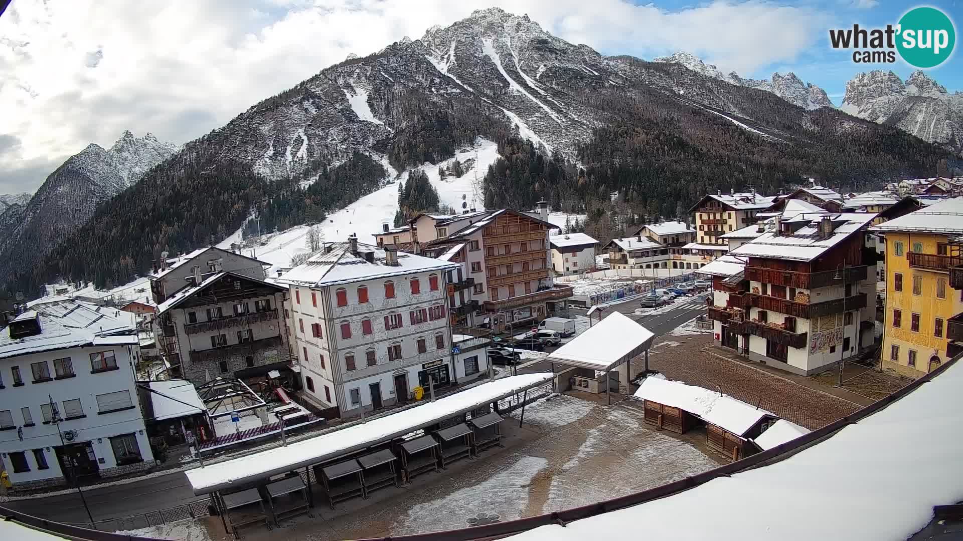 Hauptplatz von Forni di Sopra