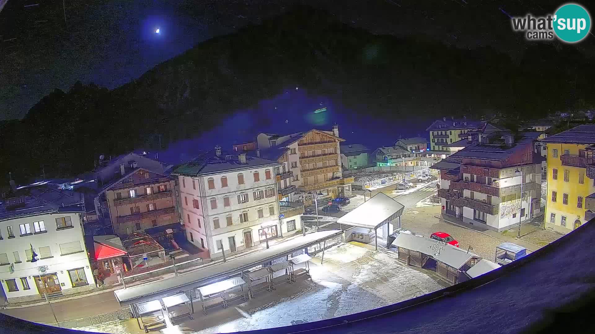 Hauptplatz von Forni di Sopra