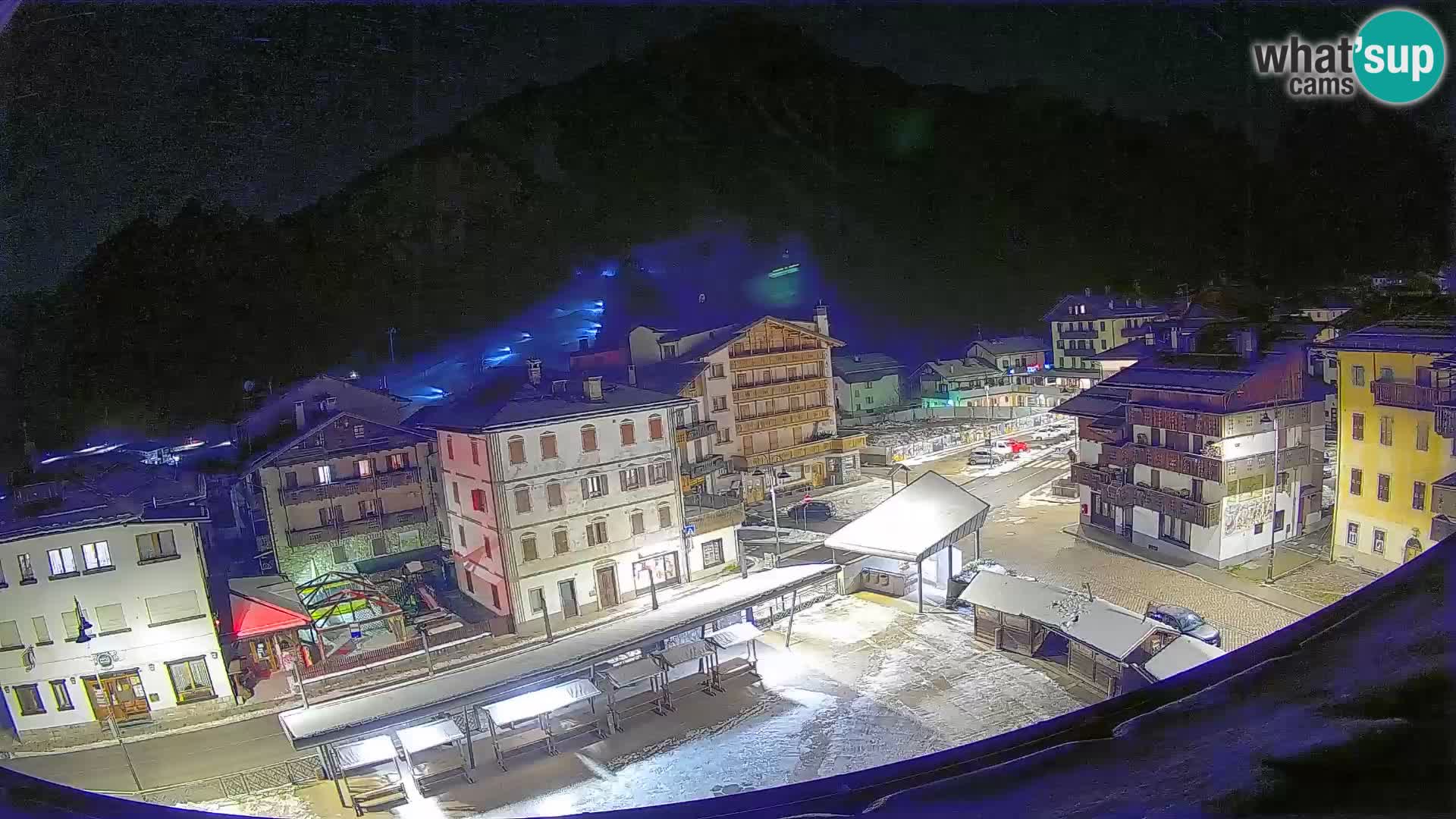 Hauptplatz von Forni di Sopra