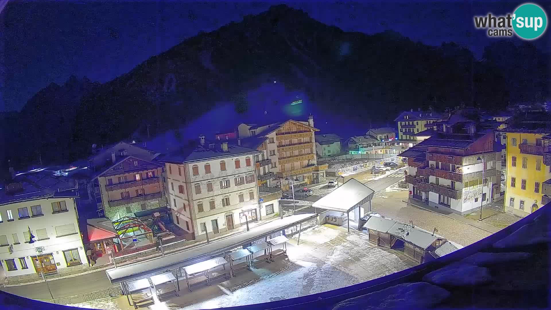 Hauptplatz von Forni di Sopra