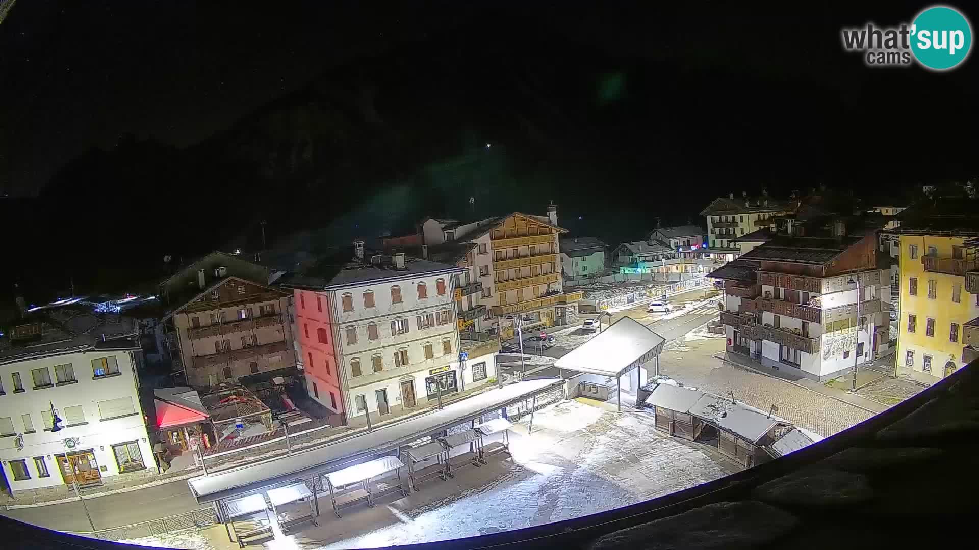 Plaza principal de Forni di Sopra