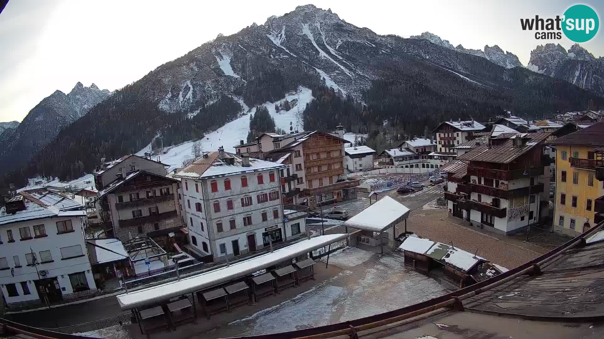 Plaza principal de Forni di Sopra