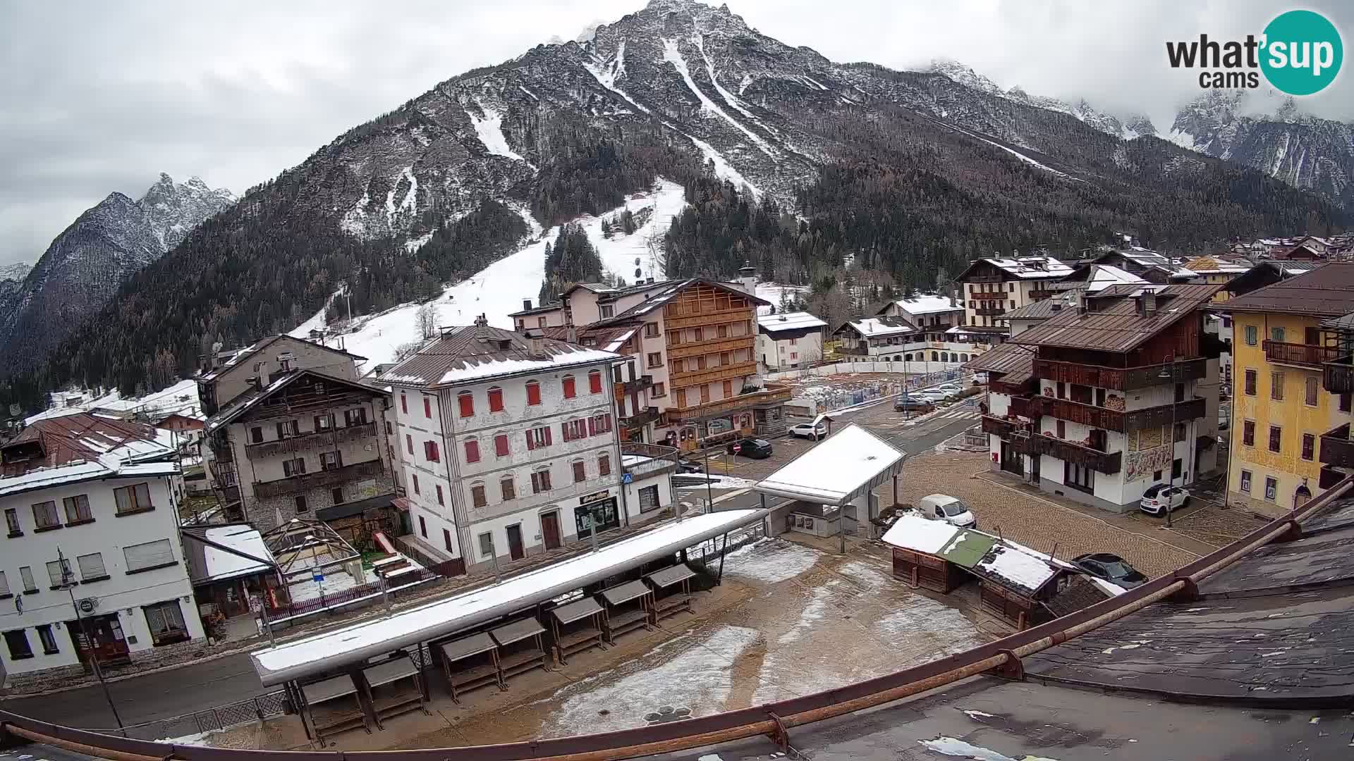 Hauptplatz von Forni di Sopra