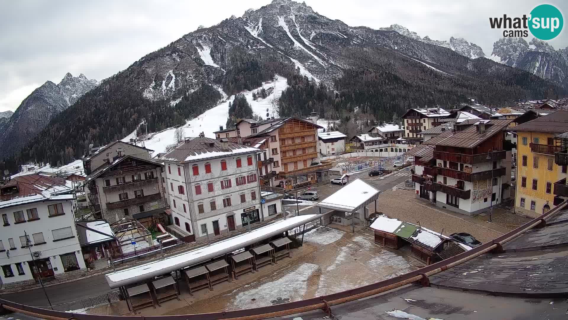 Hauptplatz von Forni di Sopra